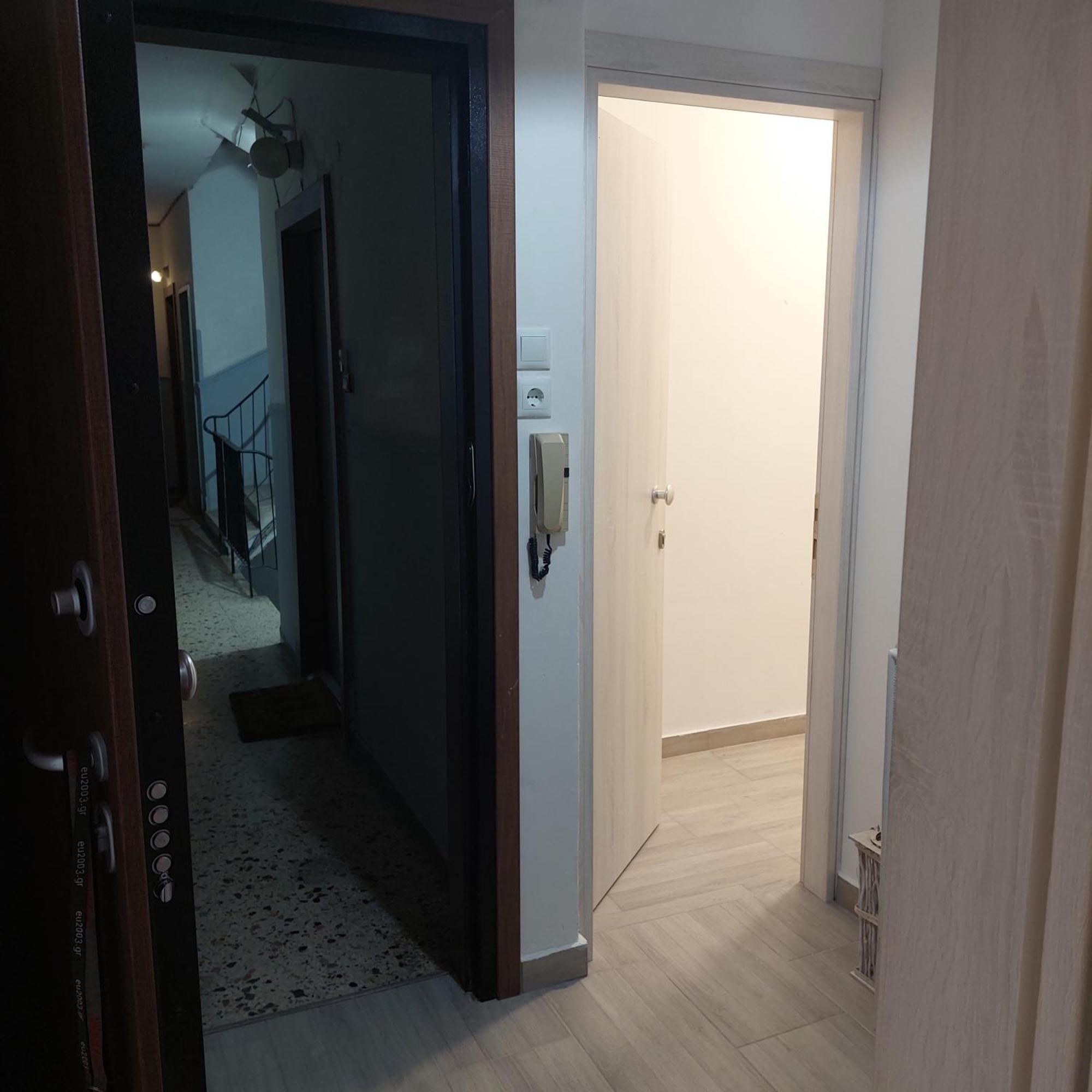 Small Studio Center 1 Солун Екстериор снимка